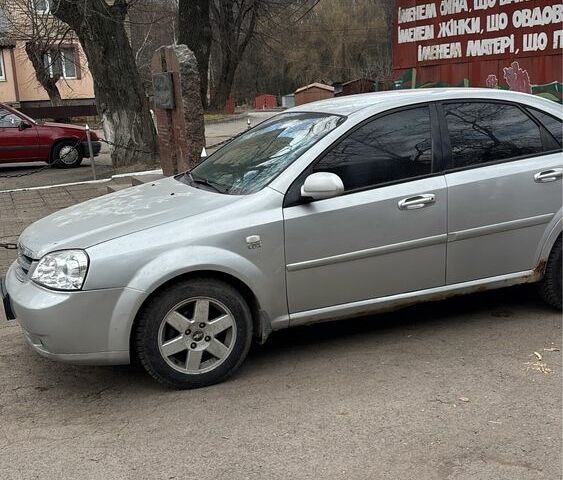 Серый Шевроле Лачетти, объемом двигателя 1.8 л и пробегом 3 тыс. км за 2800 $, фото 1 на Automoto.ua