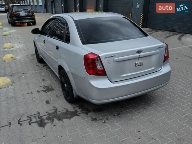 Серый Шевроле Лачетти, объемом двигателя 1.6 л и пробегом 320 тыс. км за 3250 $, фото 1 на Automoto.ua