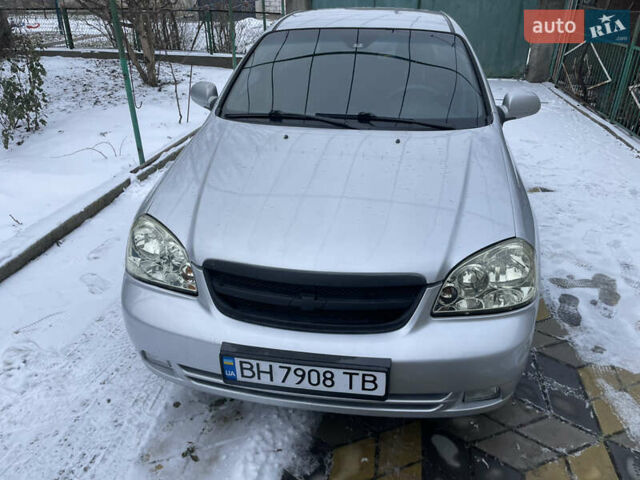 Сірий Шевроле Лачетті, об'ємом двигуна 1.8 л та пробігом 243 тис. км за 3800 $, фото 1 на Automoto.ua