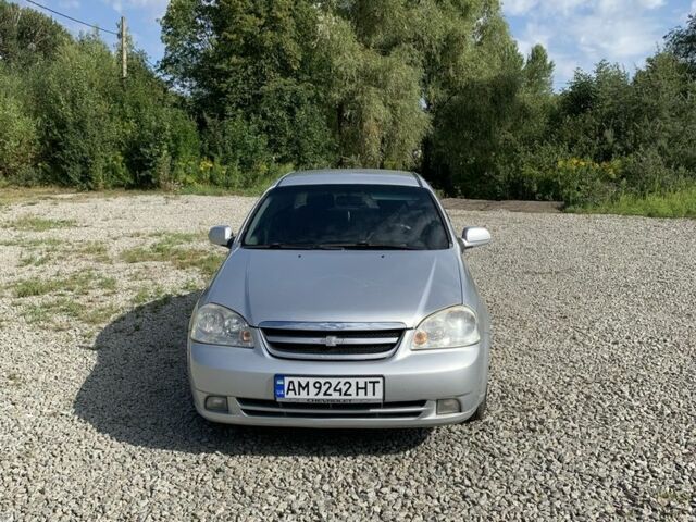 Серый Шевроле Лачетти, объемом двигателя 1.8 л и пробегом 400 тыс. км за 3450 $, фото 1 на Automoto.ua