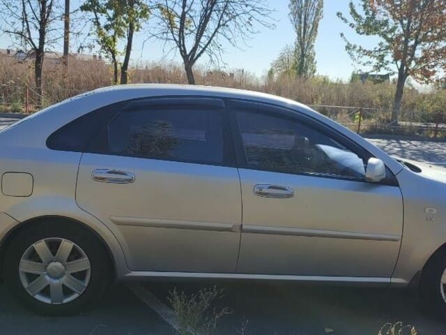 Серый Шевроле Лачетти, объемом двигателя 0 л и пробегом 350 тыс. км за 4000 $, фото 1 на Automoto.ua