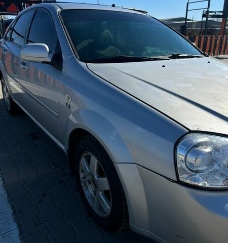 Сірий Шевроле Лачетті, об'ємом двигуна 1.8 л та пробігом 300 тис. км за 2999 $, фото 1 на Automoto.ua