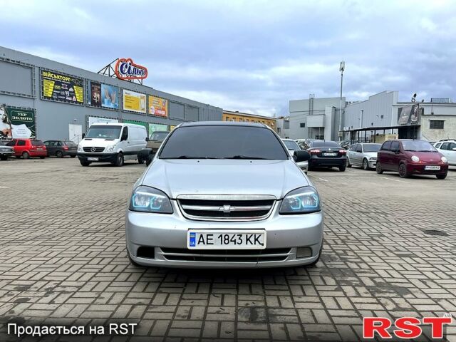 Серый Шевроле Лачетти, объемом двигателя 1.6 л и пробегом 336 тыс. км за 3500 $, фото 1 на Automoto.ua