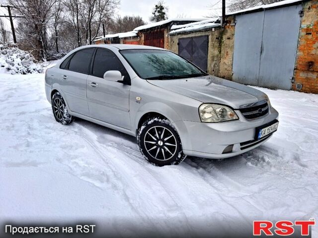 Серый Шевроле Лачетти, объемом двигателя 1.8 л и пробегом 250 тыс. км за 3950 $, фото 1 на Automoto.ua