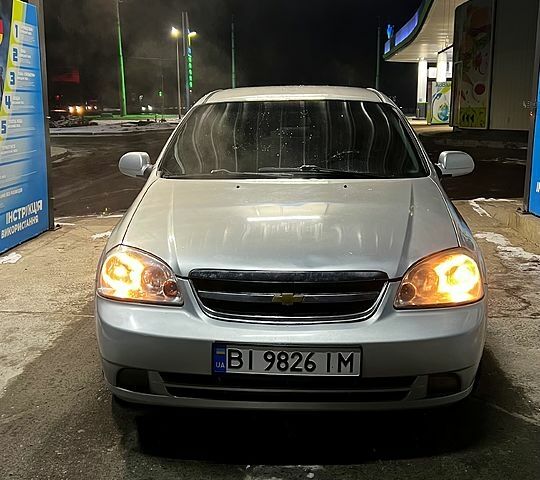 Сірий Шевроле Лачетті, об'ємом двигуна 1.8 л та пробігом 370 тис. км за 3550 $, фото 1 на Automoto.ua