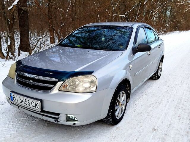 Сірий Шевроле Лачетті, об'ємом двигуна 1.6 л та пробігом 293 тис. км за 3300 $, фото 1 на Automoto.ua