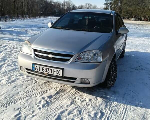 Серый Шевроле Лачетти, объемом двигателя 1.8 л и пробегом 210 тыс. км за 4200 $, фото 1 на Automoto.ua