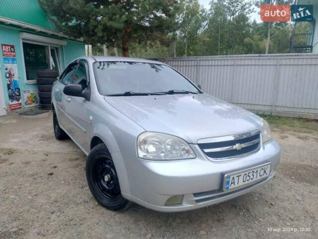 Серый Шевроле Лачетти, объемом двигателя 1.6 л и пробегом 165 тыс. км за 4000 $, фото 1 на Automoto.ua