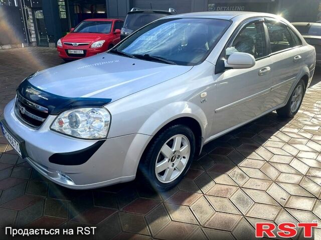 Сірий Шевроле Лачетті, об'ємом двигуна 1.8 л та пробігом 250 тис. км за 4400 $, фото 1 на Automoto.ua