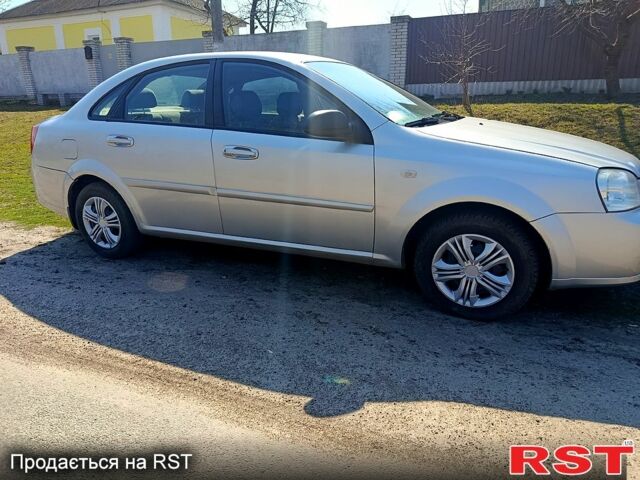 Серый Шевроле Лачетти, объемом двигателя 1.6 л и пробегом 180 тыс. км за 3700 $, фото 1 на Automoto.ua