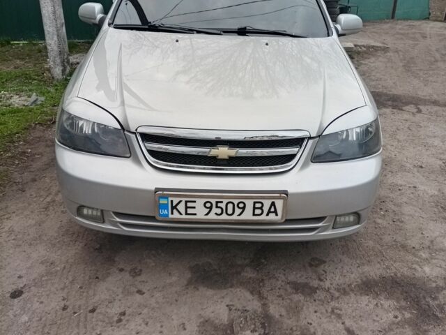 Серый Шевроле Лачетти, объемом двигателя 1.8 л и пробегом 240 тыс. км за 4000 $, фото 1 на Automoto.ua