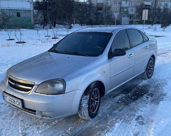 Серый Шевроле Лачетти, объемом двигателя 1.6 л и пробегом 390 тыс. км за 3300 $, фото 1 на Automoto.ua