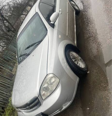 Серый Шевроле Лачетти, объемом двигателя 1.4 л и пробегом 2 тыс. км за 2329 $, фото 1 на Automoto.ua