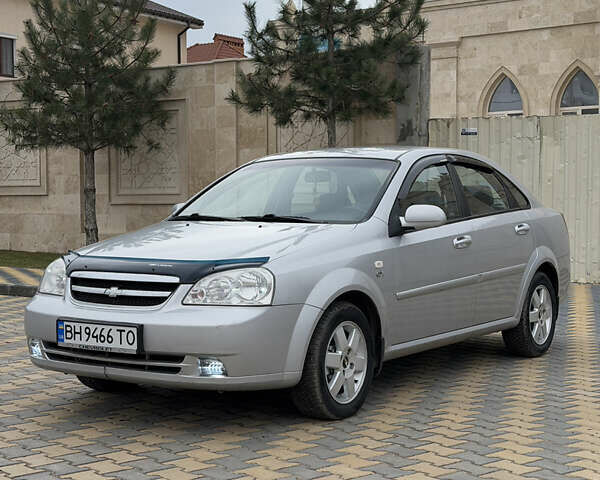 Серый Шевроле Лачетти, объемом двигателя 1.8 л и пробегом 190 тыс. км за 4400 $, фото 1 на Automoto.ua