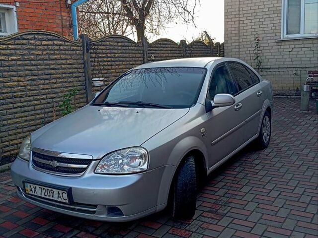 Сірий Шевроле Лачетті, об'ємом двигуна 1.8 л та пробігом 260 тис. км за 3000 $, фото 1 на Automoto.ua