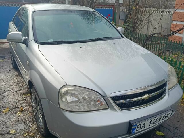 Серый Шевроле Лачетти, объемом двигателя 1.8 л и пробегом 300 тыс. км за 3500 $, фото 1 на Automoto.ua