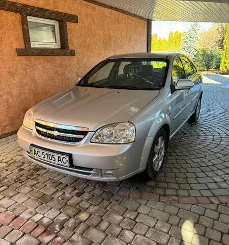 Серый Шевроле Лачетти, объемом двигателя 1.8 л и пробегом 135 тыс. км за 3600 $, фото 1 на Automoto.ua