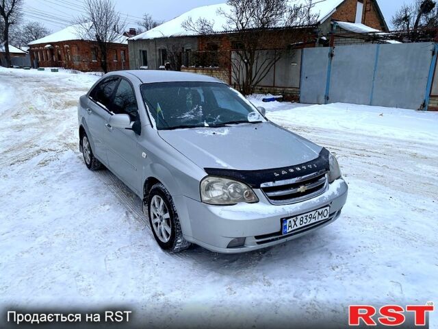Серый Шевроле Лачетти, объемом двигателя 1.8 л и пробегом 250 тыс. км за 3000 $, фото 1 на Automoto.ua
