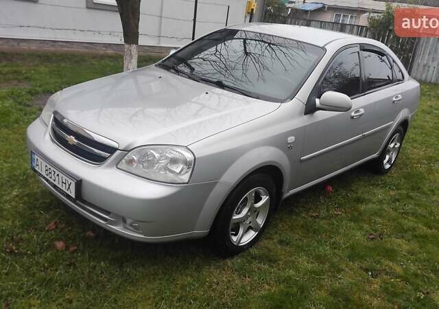 Серый Шевроле Лачетти, объемом двигателя 1.8 л и пробегом 209 тыс. км за 3700 $, фото 1 на Automoto.ua