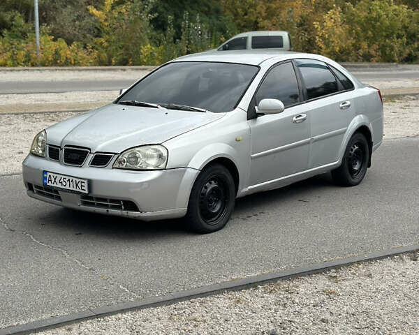 Сірий Шевроле Лачетті, об'ємом двигуна 1.8 л та пробігом 400 тис. км за 2400 $, фото 1 на Automoto.ua