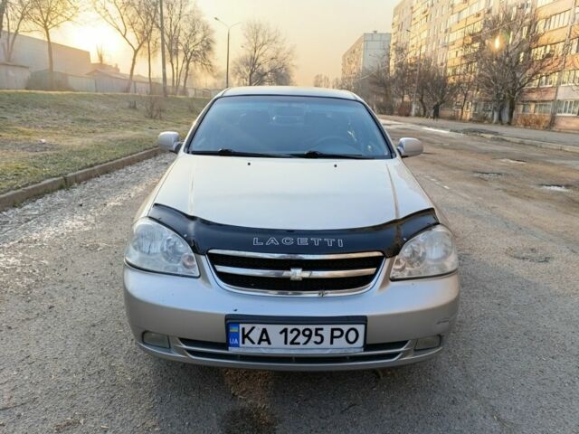 Серый Шевроле Лачетти, объемом двигателя 1.8 л и пробегом 260 тыс. км за 3100 $, фото 1 на Automoto.ua