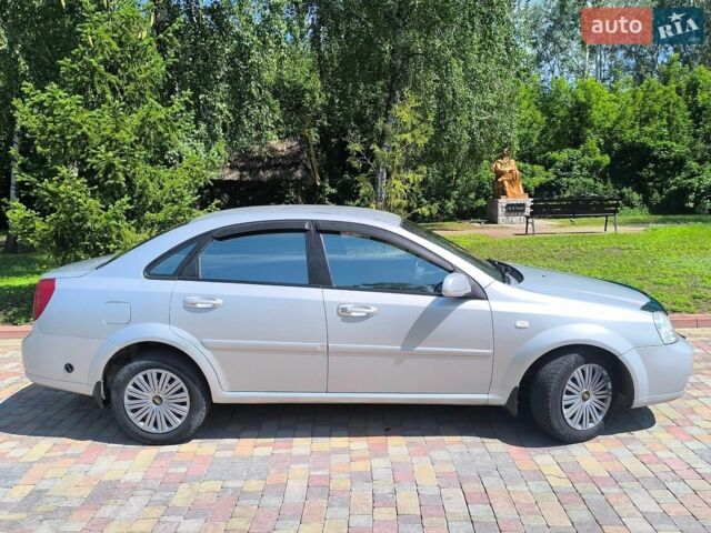 Сірий Шевроле Лачетті, об'ємом двигуна 1.8 л та пробігом 235 тис. км за 3700 $, фото 1 на Automoto.ua