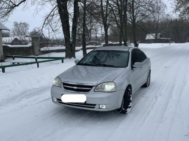 Серый Шевроле Лачетти, объемом двигателя 1.6 л и пробегом 250 тыс. км за 3500 $, фото 1 на Automoto.ua