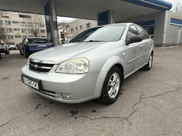 Серый Шевроле Лачетти, объемом двигателя 1.6 л и пробегом 267 тыс. км за 2999 $, фото 1 на Automoto.ua
