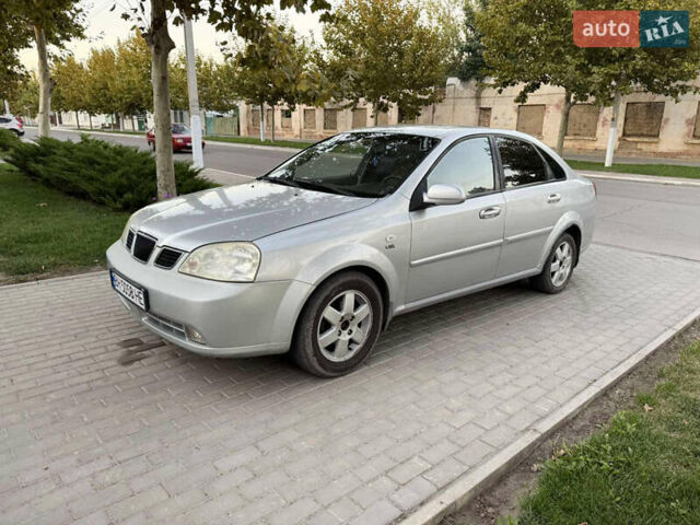 Серый Шевроле Лачетти, объемом двигателя 1.8 л и пробегом 190 тыс. км за 3999 $, фото 1 на Automoto.ua