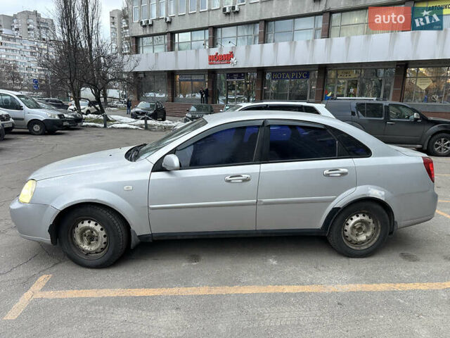 Серый Шевроле Лачетти, объемом двигателя 1.8 л и пробегом 323 тыс. км за 2700 $, фото 1 на Automoto.ua
