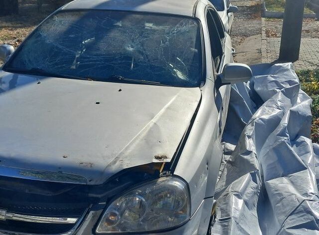 Серый Шевроле Лачетти, объемом двигателя 0 л и пробегом 300 тыс. км за 1800 $, фото 1 на Automoto.ua