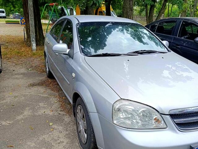 Сірий Шевроле Лачетті, об'ємом двигуна 1.8 л та пробігом 257 тис. км за 3700 $, фото 1 на Automoto.ua