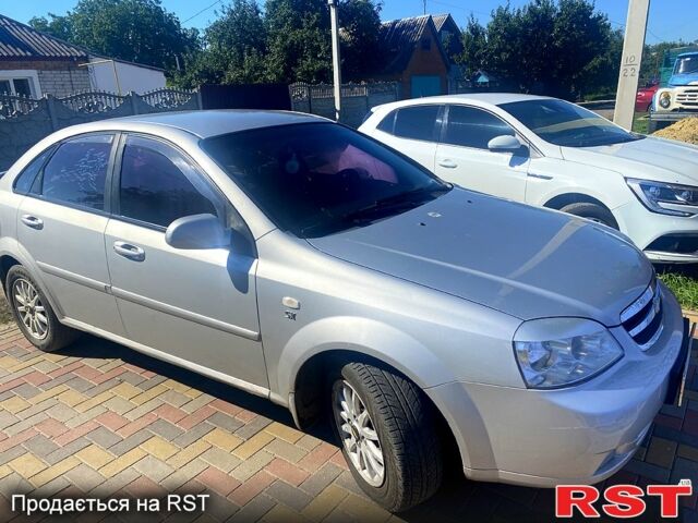 Серый Шевроле Лачетти, объемом двигателя 1.8 л и пробегом 270 тыс. км за 3200 $, фото 1 на Automoto.ua