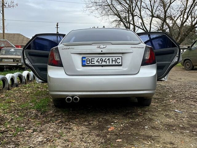 Серый Шевроле Лачетти, объемом двигателя 1.8 л и пробегом 313 тыс. км за 2800 $, фото 1 на Automoto.ua