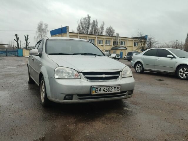 Сірий Шевроле Лачетті, об'ємом двигуна 1.8 л та пробігом 200 тис. км за 2900 $, фото 1 на Automoto.ua