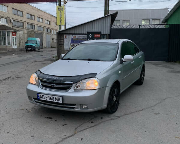 Серый Шевроле Лачетти, объемом двигателя 1.8 л и пробегом 294 тыс. км за 2600 $, фото 1 на Automoto.ua