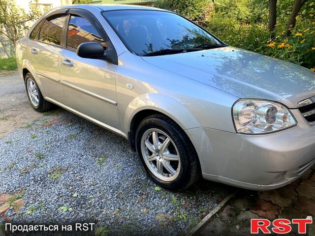 Серый Шевроле Лачетти, объемом двигателя 1.6 л и пробегом 225 тыс. км за 4500 $, фото 1 на Automoto.ua