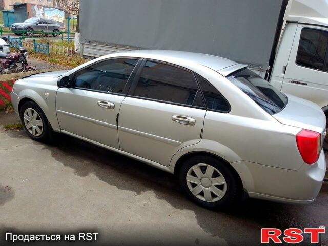 Сірий Шевроле Лачетті, об'ємом двигуна 1.6 л та пробігом 290 тис. км за 3600 $, фото 1 на Automoto.ua