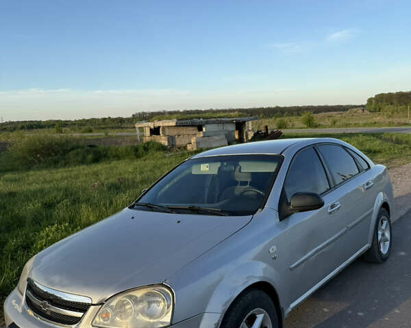 Серый Шевроле Лачетти, объемом двигателя 1.6 л и пробегом 237 тыс. км за 2300 $, фото 1 на Automoto.ua