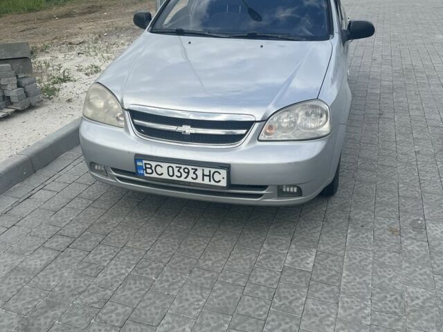 Серый Шевроле Лачетти, объемом двигателя 1.6 л и пробегом 220 тыс. км за 3200 $, фото 1 на Automoto.ua