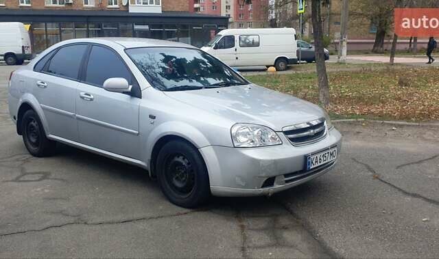 Серый Шевроле Лачетти, объемом двигателя 1.8 л и пробегом 227 тыс. км за 4000 $, фото 1 на Automoto.ua