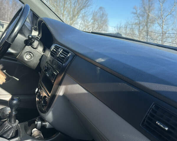 Серый Шевроле Лачетти, объемом двигателя 1.8 л и пробегом 232 тыс. км за 3300 $, фото 1 на Automoto.ua