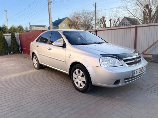 Серый Шевроле Лачетти, объемом двигателя 1.8 л и пробегом 202 тыс. км за 3800 $, фото 1 на Automoto.ua