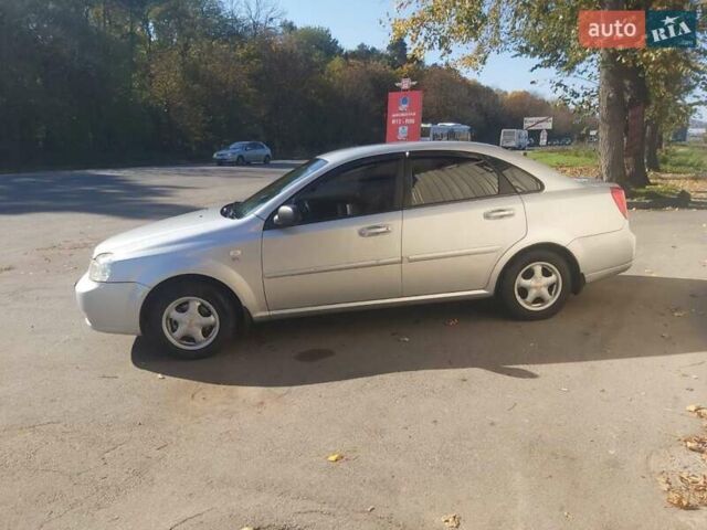 Серый Шевроле Лачетти, объемом двигателя 1.6 л и пробегом 177 тыс. км за 4500 $, фото 1 на Automoto.ua