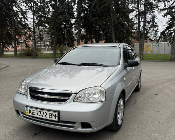 Сірий Шевроле Лачетті, об'ємом двигуна 1.6 л та пробігом 227 тис. км за 4200 $, фото 1 на Automoto.ua