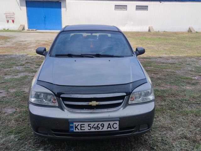 Серый Шевроле Лачетти, объемом двигателя 1.8 л и пробегом 275 тыс. км за 3800 $, фото 1 на Automoto.ua