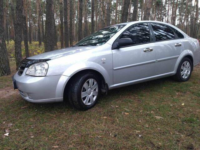 Серый Шевроле Лачетти, объемом двигателя 1.8 л и пробегом 287 тыс. км за 4200 $, фото 1 на Automoto.ua