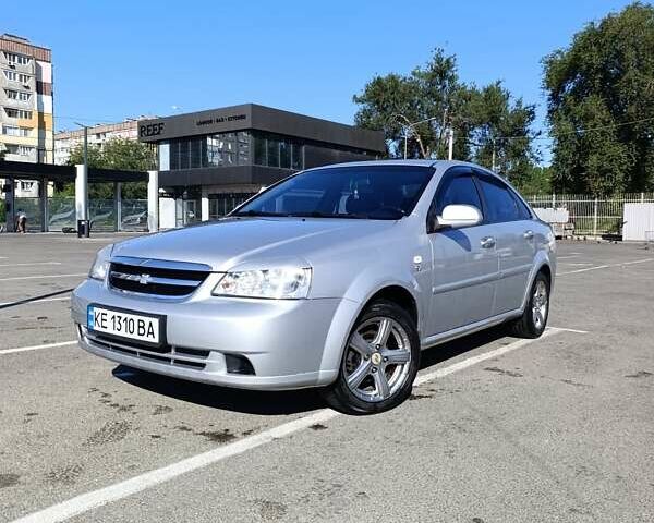 Сірий Шевроле Лачетті, об'ємом двигуна 1.8 л та пробігом 160 тис. км за 5000 $, фото 1 на Automoto.ua