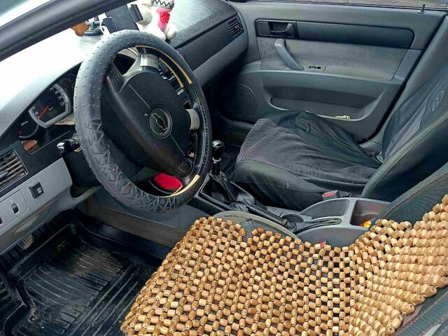 Сірий Шевроле Лачетті, об'ємом двигуна 1.6 л та пробігом 286 тис. км за 4200 $, фото 1 на Automoto.ua