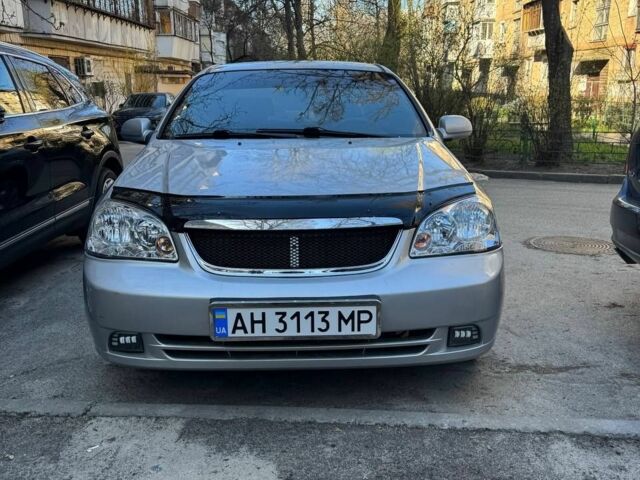 Сірий Шевроле Лачетті, об'ємом двигуна 1.8 л та пробігом 170 тис. км за 3500 $, фото 1 на Automoto.ua
